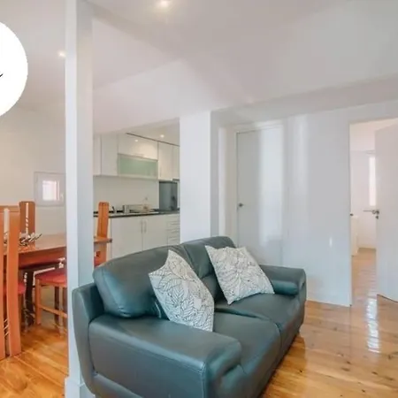 Windows Of Bica-great View Over River Lizbona