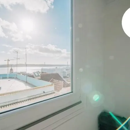 Windows Of Bica-great View Over River Apartment *