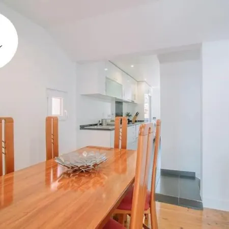 Windows Of Bica-great View Over River * Lizbona