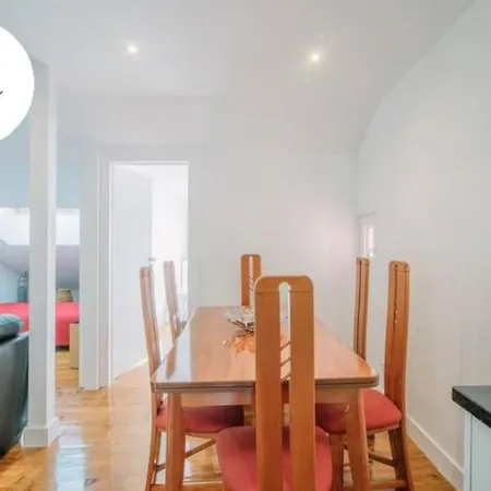 Windows Of Bica-great View Over River Apartment Lissabon