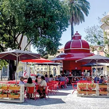 Windows Of Bica-great View Over River Lizbona
